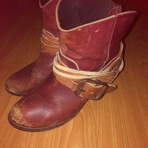 Corral booties